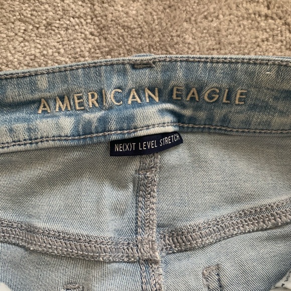 American Eagle jeans. Light washed jeans. - Picture 7 of 9